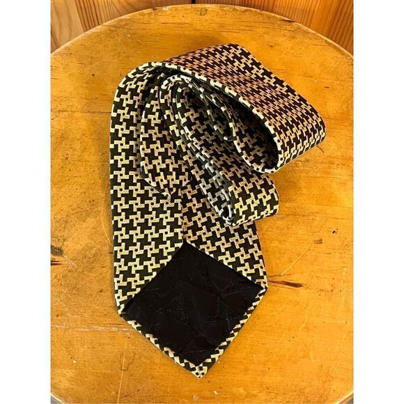 Guess USA American Classics Tie Silk (3402) - Picture 2 of 4